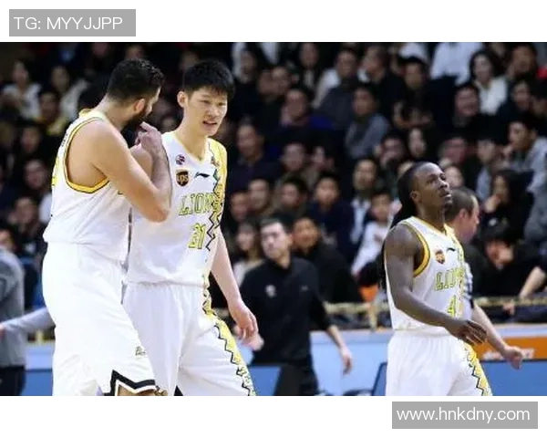 武汉网球队以86分稳居大师赛积分榜首位展现强劲实力 武汉网球队以86分稳居大师赛积分榜首位展现强劲实力